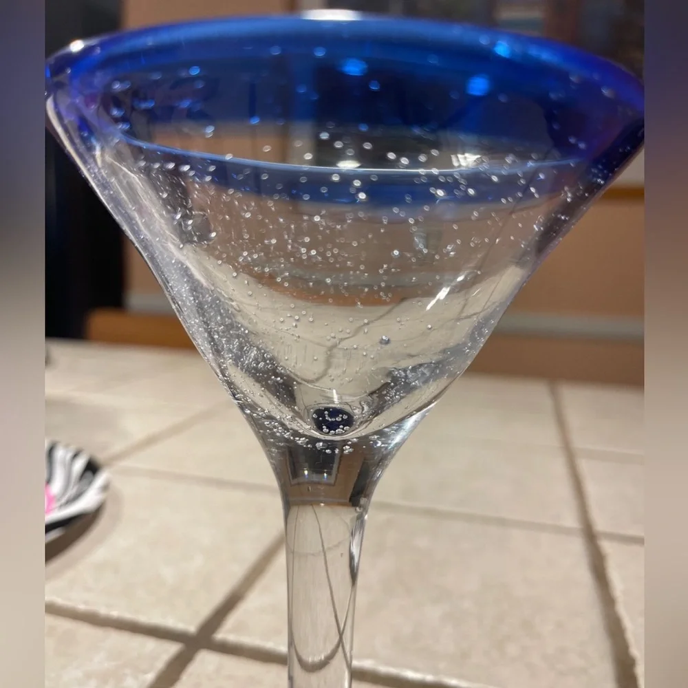 Handblown Blue Rim Martini Glass With Clear Stem & Bubble Detailing 6.25